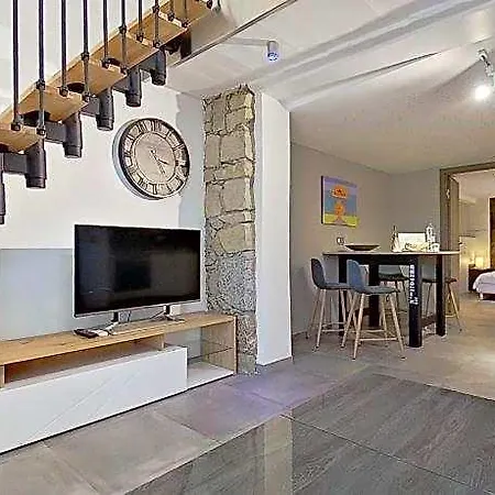 Onyx Location De Meubles De Tourisme Hotel 4*