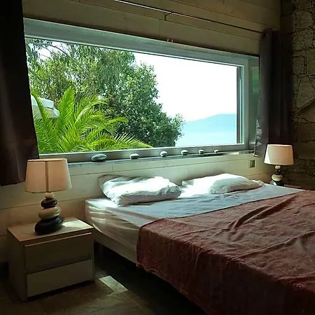 Onyx Location De Meubles De Tourisme Hotel Olmeto (Corsica)
